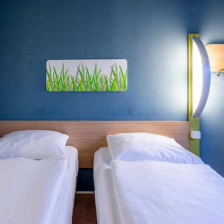 B&B Hotel Giessen-Linden Linden  ภายนอก รูปภาพ