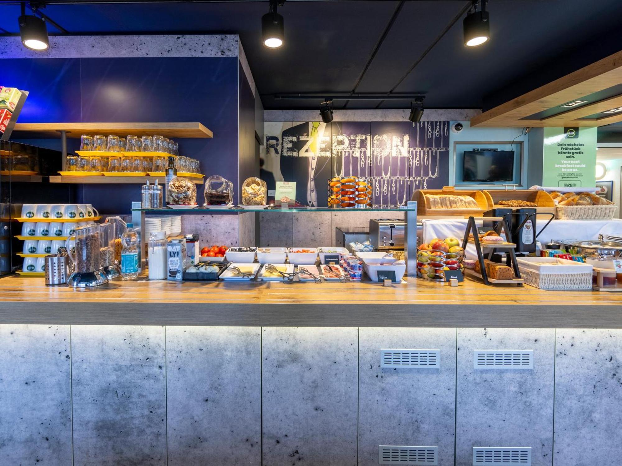 B&B Hotel Giessen-Linden Linden  ภายนอก รูปภาพ