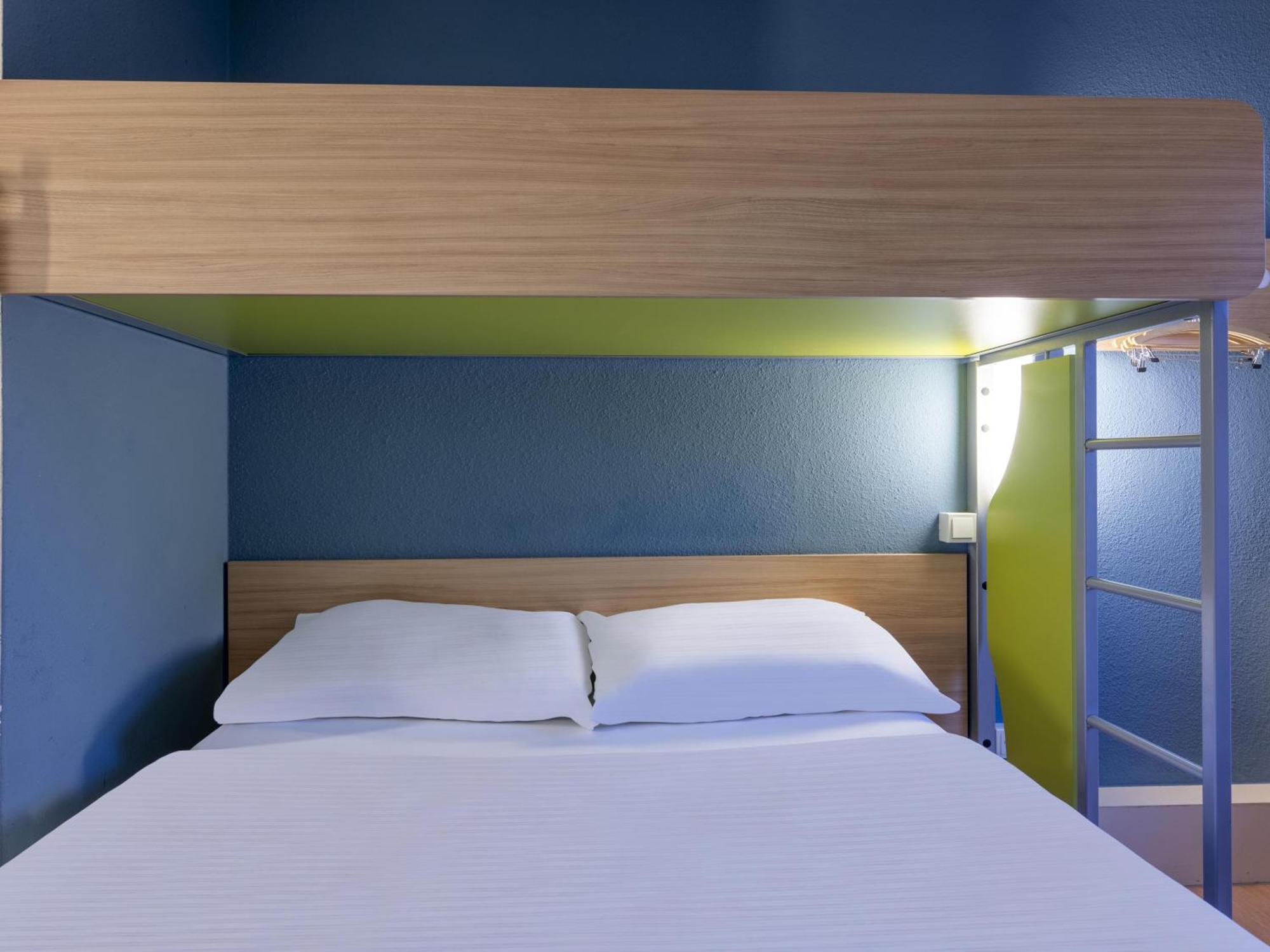 B&B Hotel Giessen-Linden Linden  ภายนอก รูปภาพ