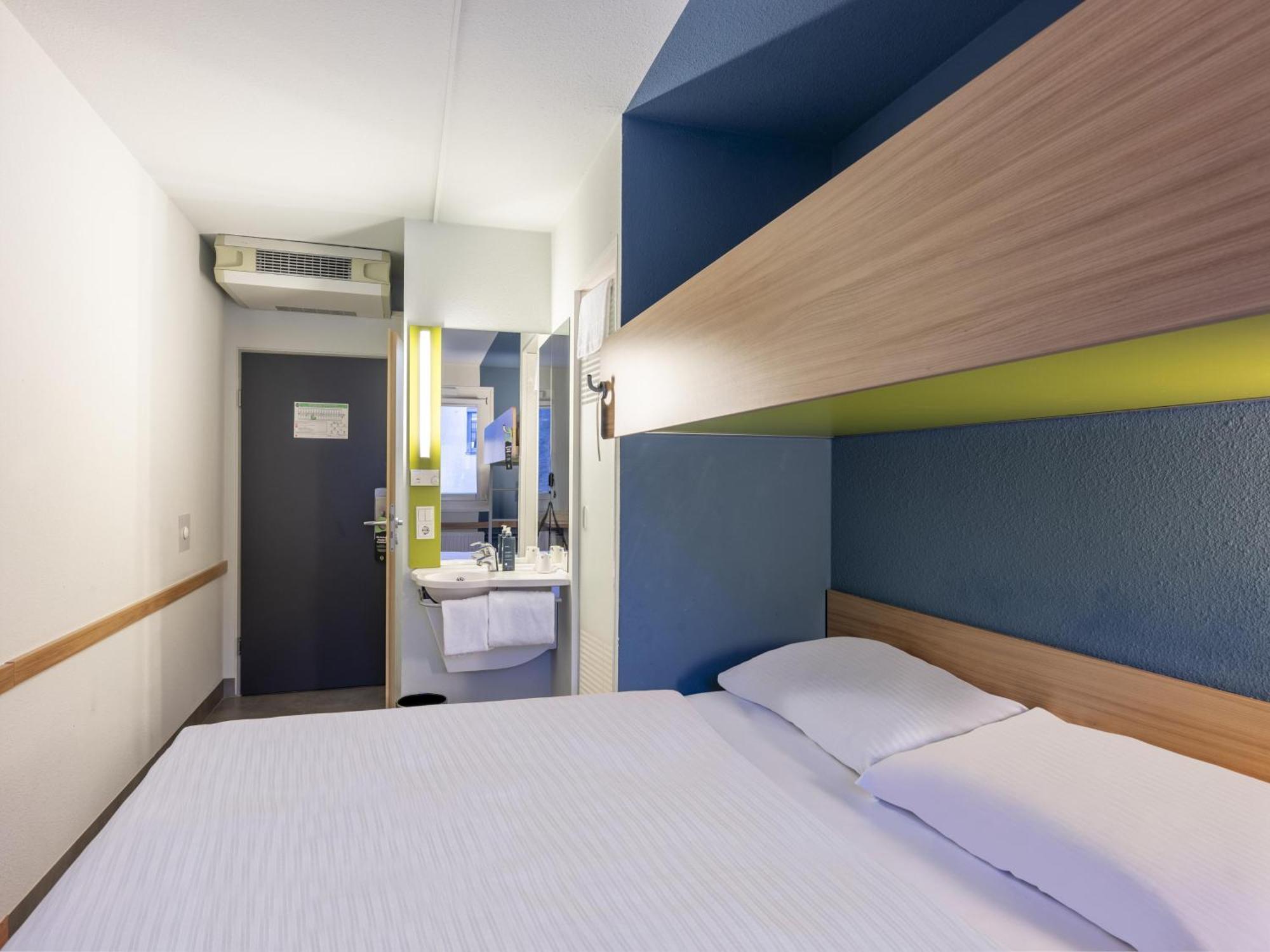 B&B Hotel Giessen-Linden Linden  ภายนอก รูปภาพ
